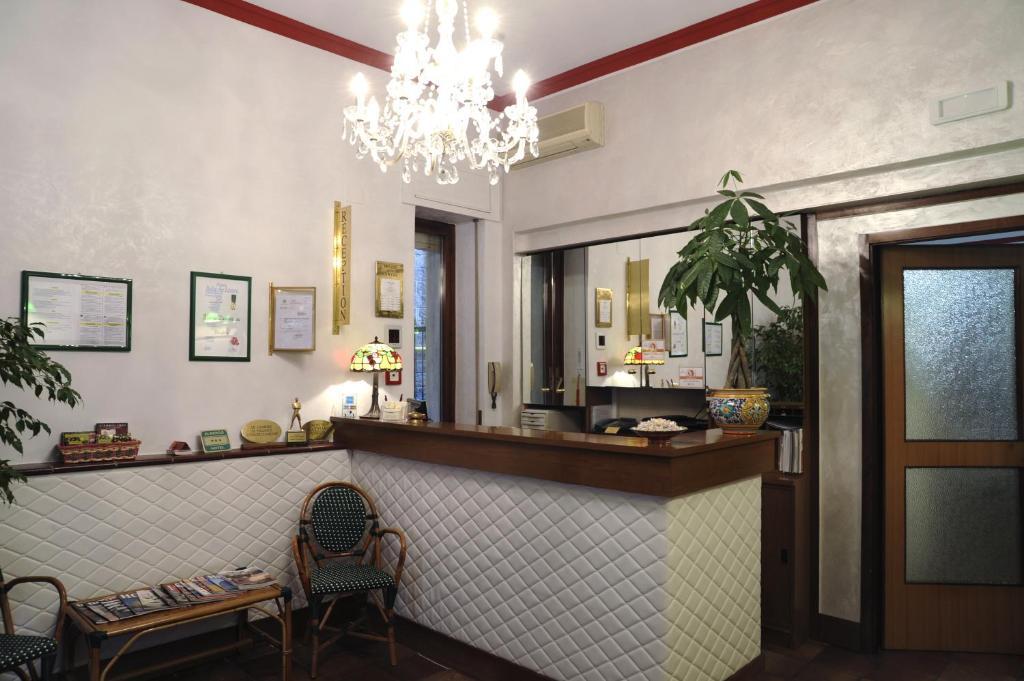 Hotel Al Corso Λενιάνο Εξωτερικό φωτογραφία